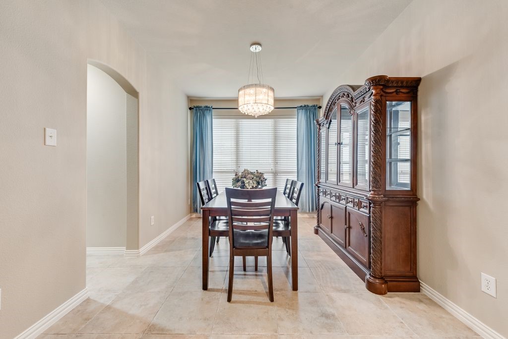 300 Perkins Drive Lantana TX 76226