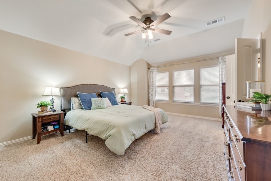 300 Perkins Drive Lantana TX 76226