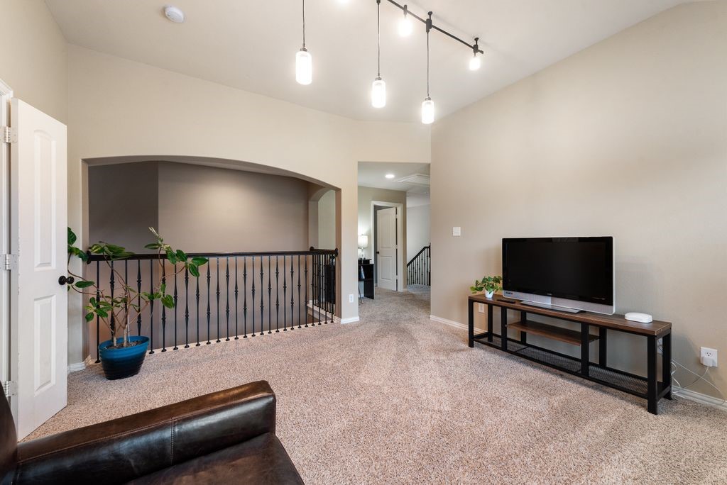 300 Perkins Drive Lantana TX 76226