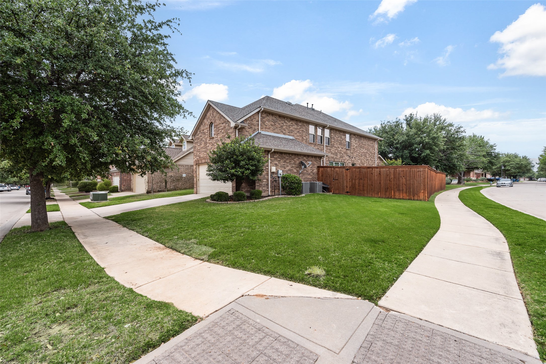 300 Perkins Drive Lantana TX 76226