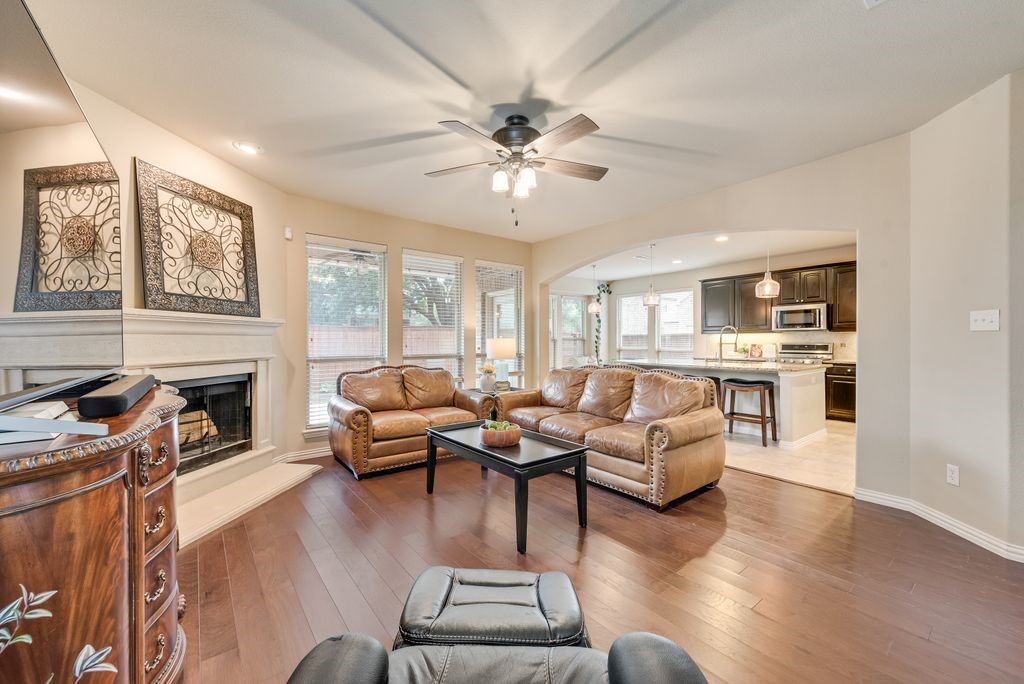 300 Perkins Drive Lantana TX 76226