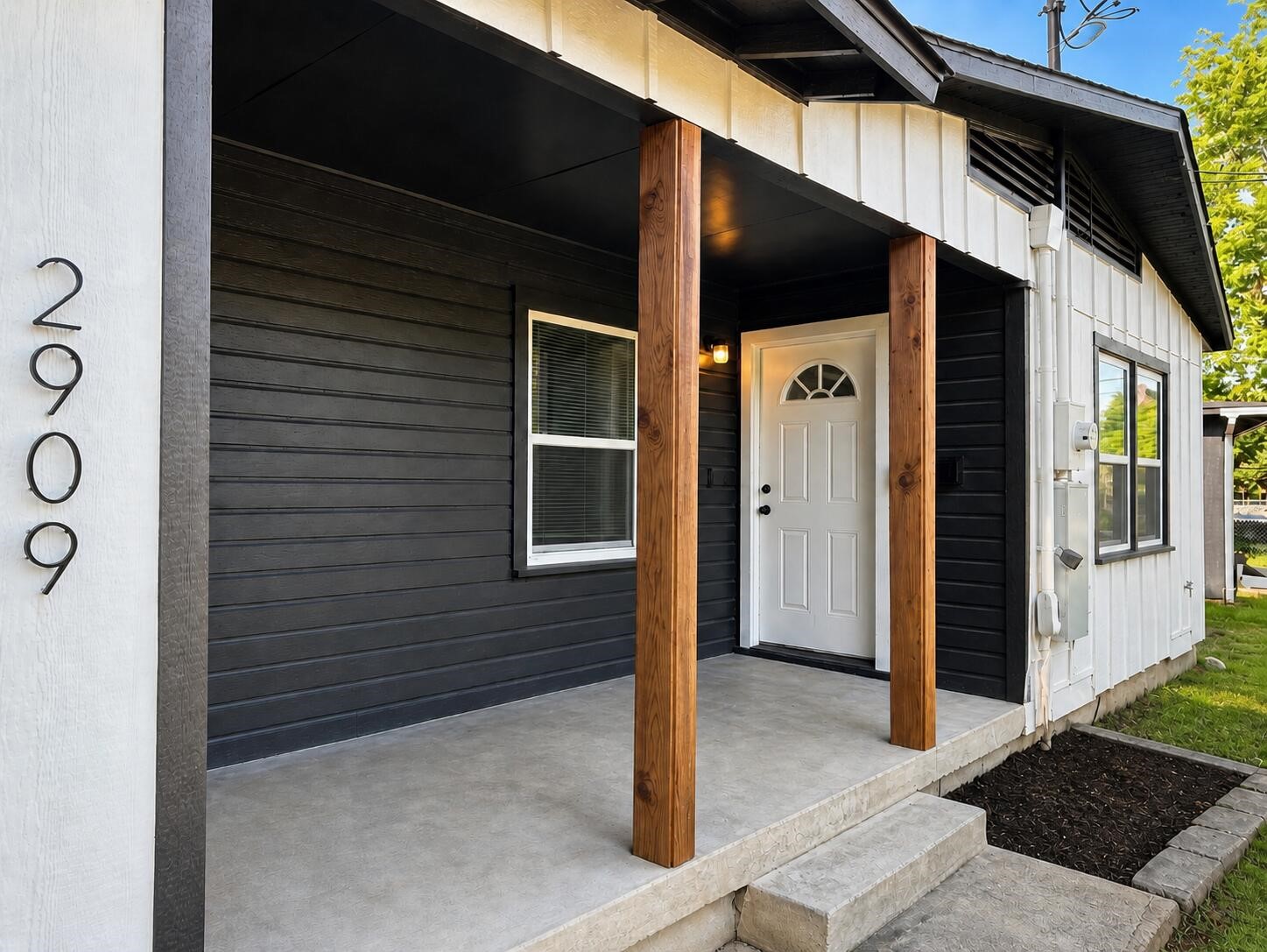 2909 56th Street Dallas TX 75241