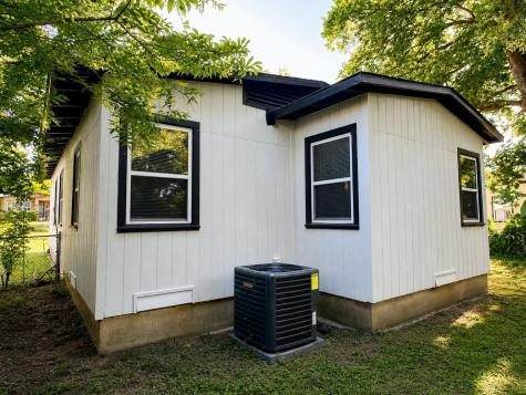 2909 56th Street Dallas TX 75241