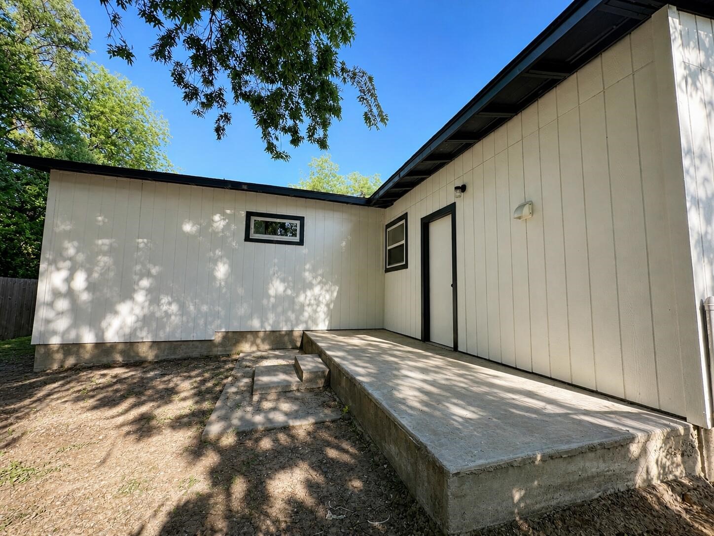 2909 56th Street Dallas TX 75241