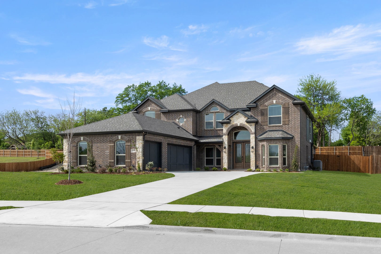 1115 Willow Lake Drive Desoto TX 75115