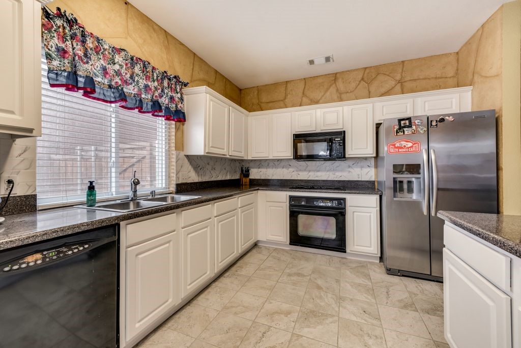 1814 Greenhill Drive Rowlett TX 75088