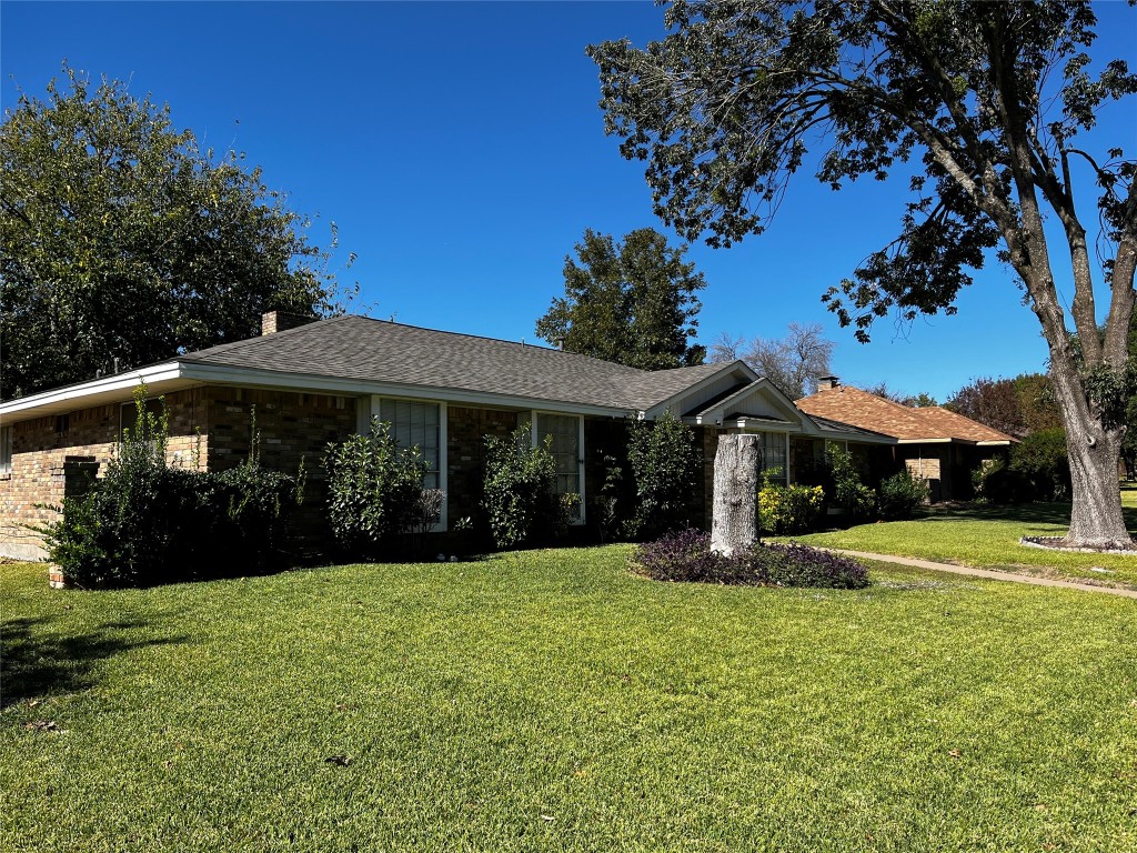 1129 Waterview Lane Desoto TX 75115