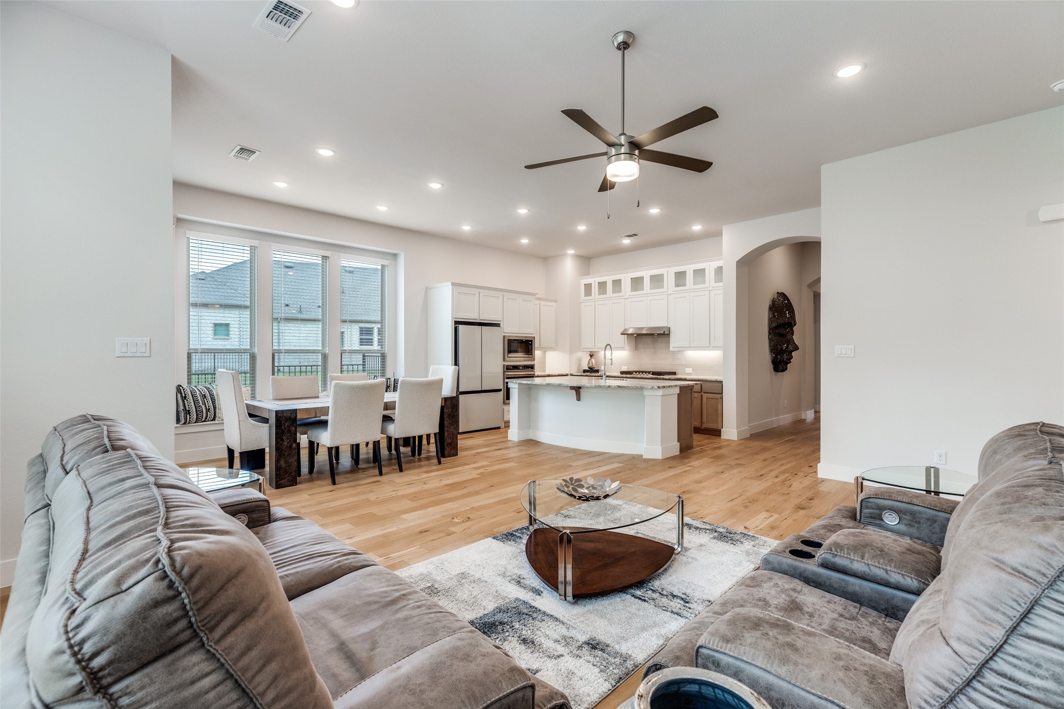 1835 Bell Court Van Alstyne TX 75495