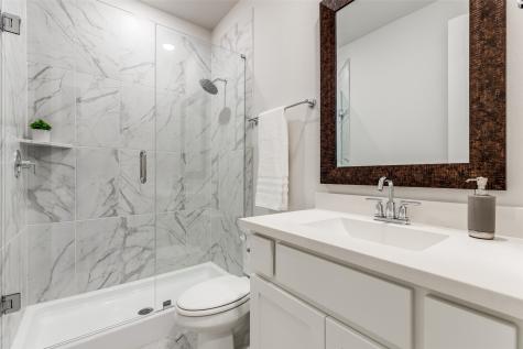 1835 Bell Court Van Alstyne TX 75495