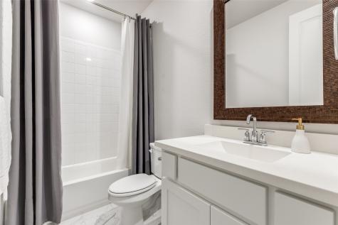 1835 Bell Court Van Alstyne TX 75495