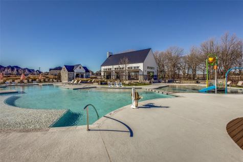 1835 Bell Court Van Alstyne TX 75495