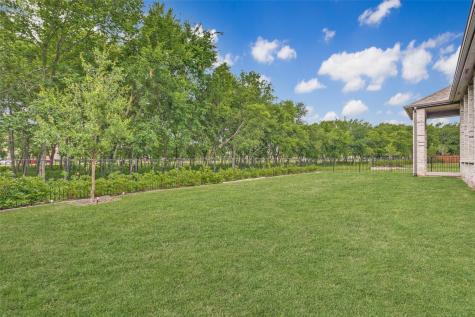 1835 Bell Court Van Alstyne TX 75495
