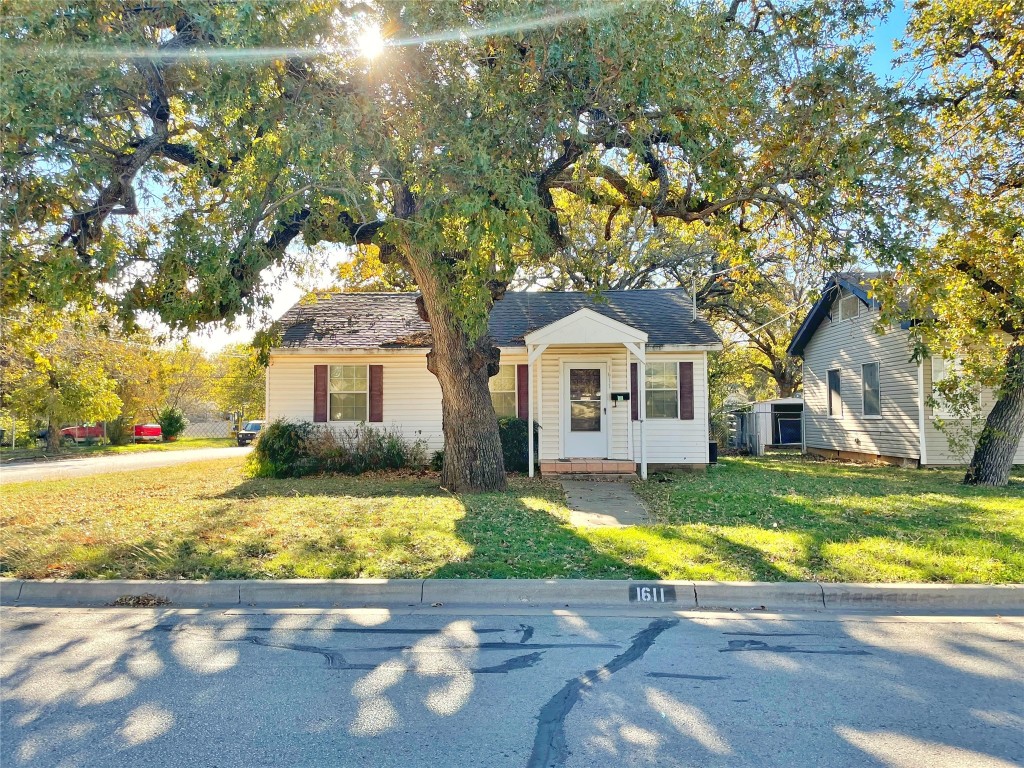 1611 9th Street Brownwood TX 76801