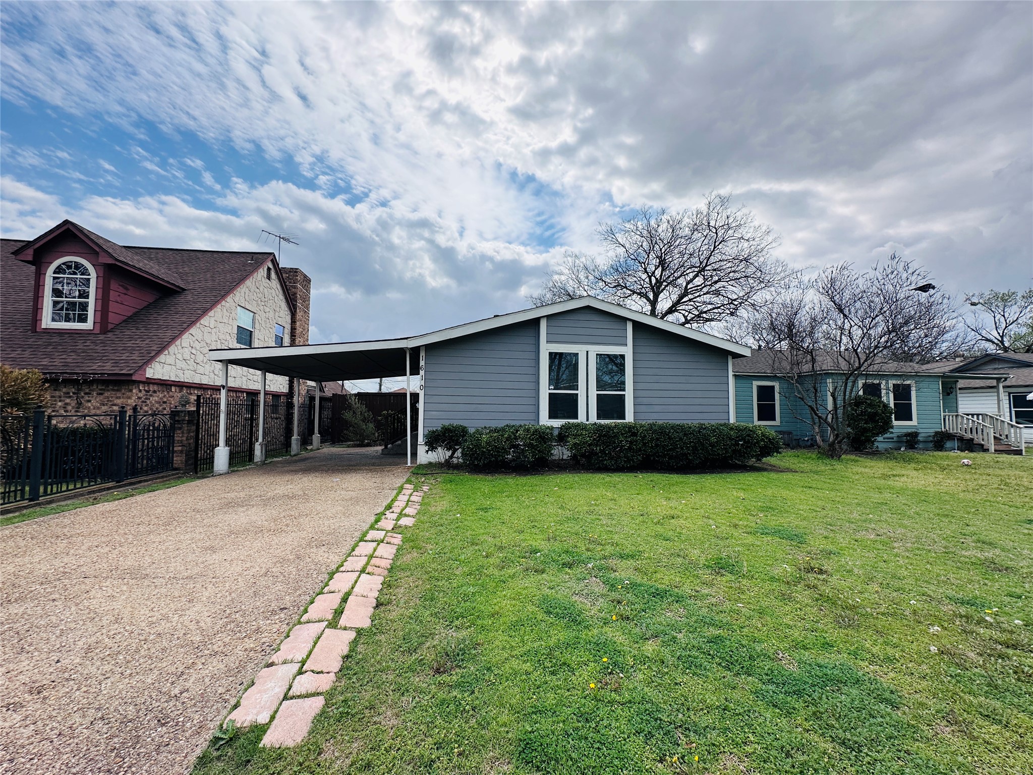 1610 Lebanon Avenue Dallas TX 75208