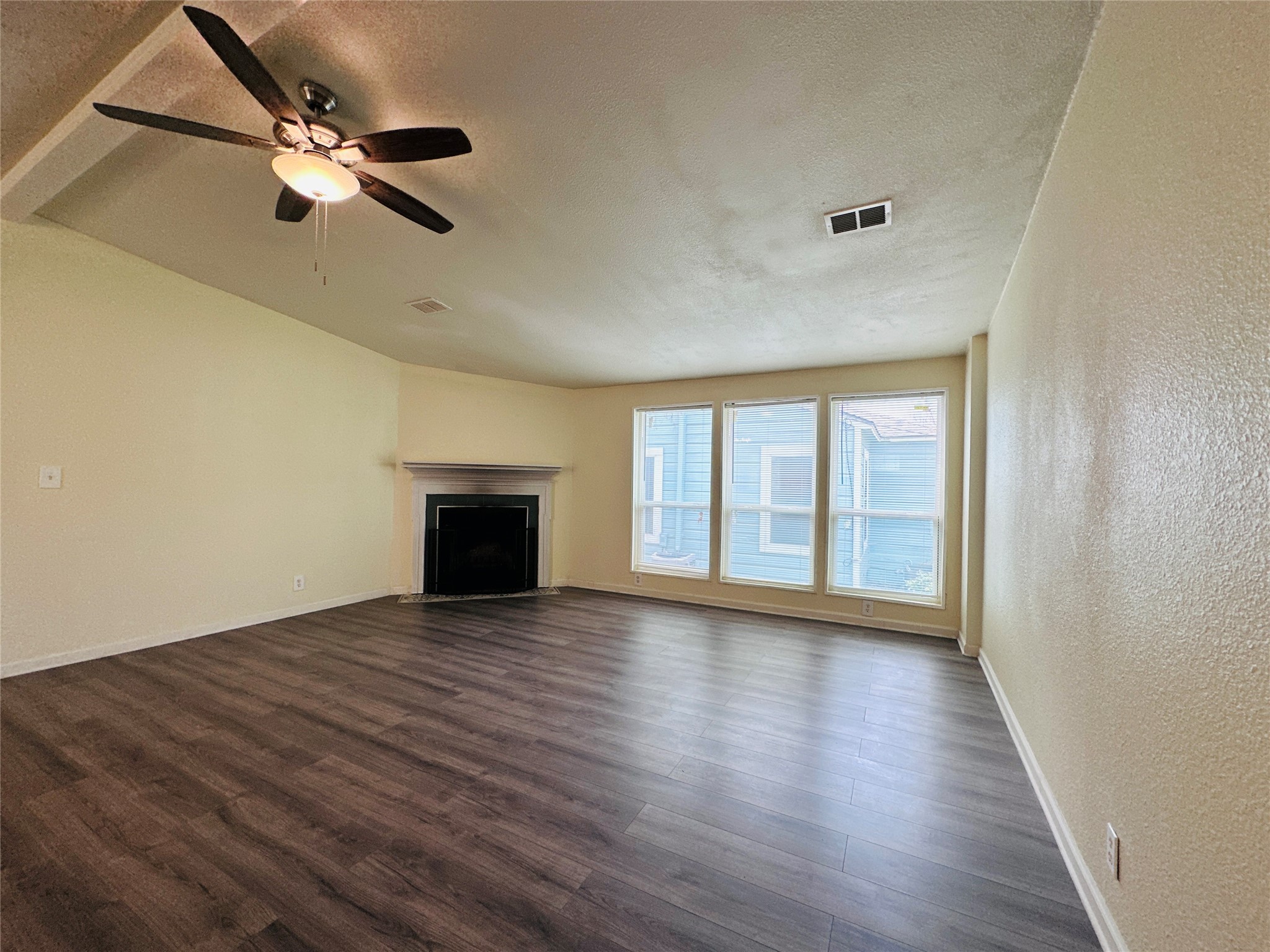 1610 Lebanon Avenue Dallas TX 75208