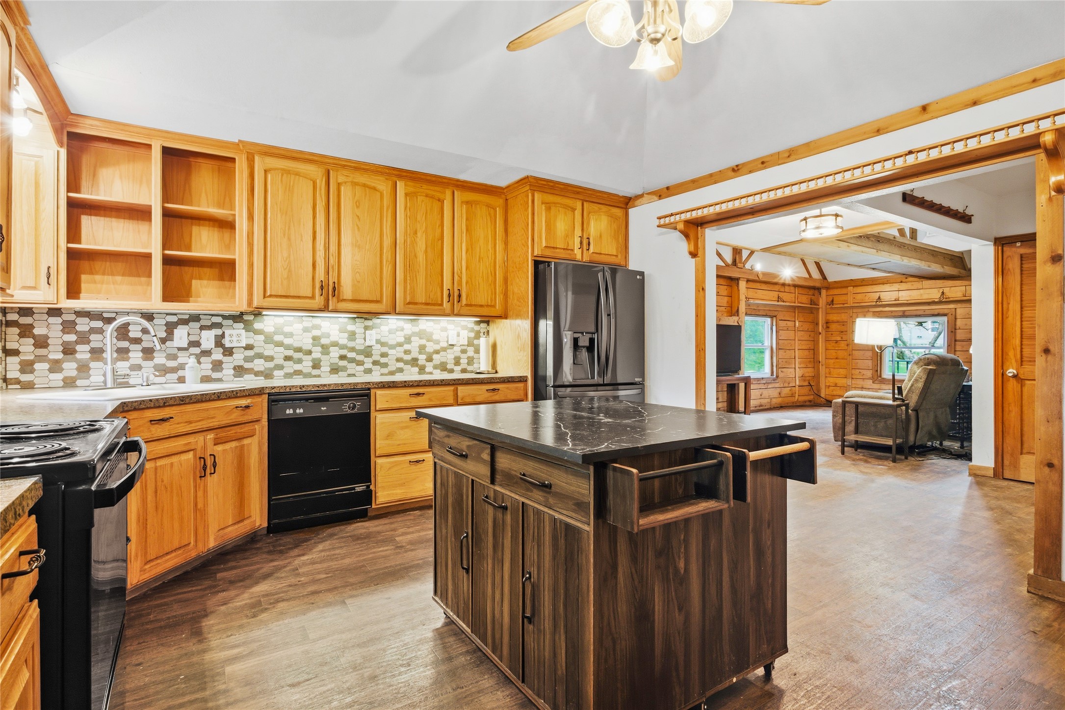 681 Mc Ada Drive Midlothian TX 76065