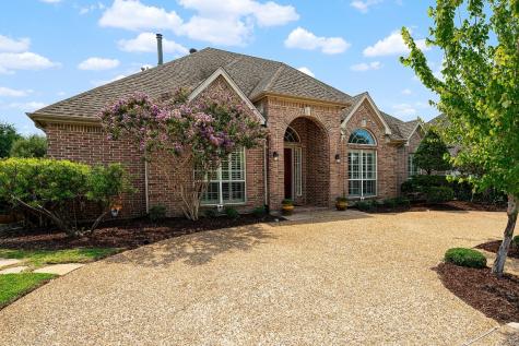 2304 Huntersridge Drive Irving TX 75063