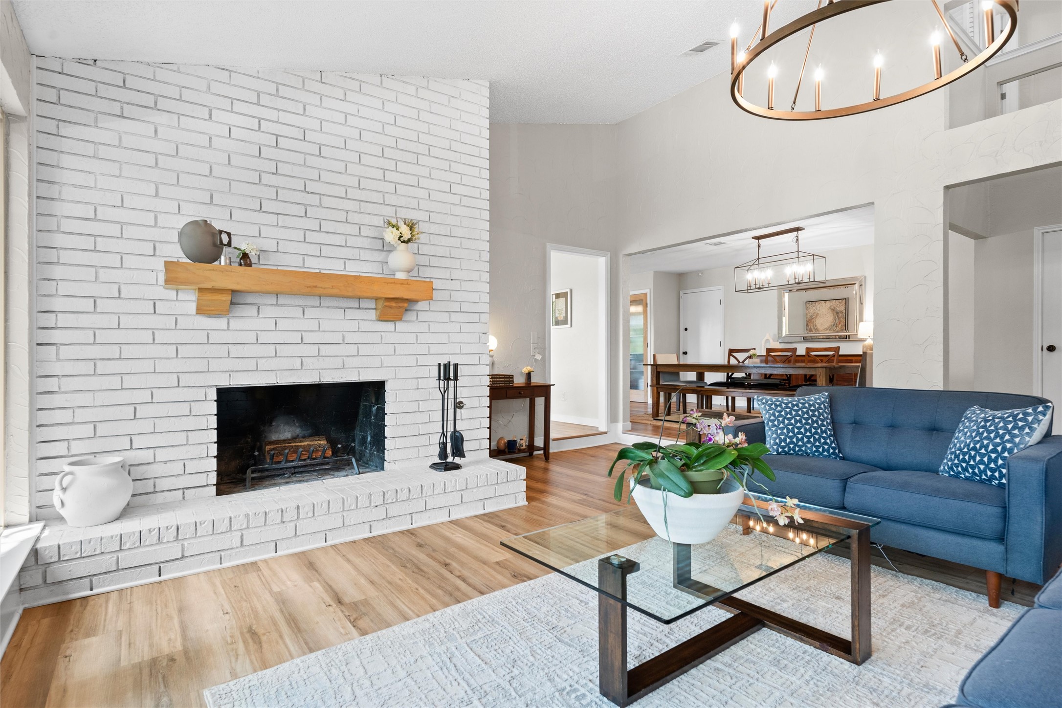 2605 Sunlight Drive Arlington TX 76006