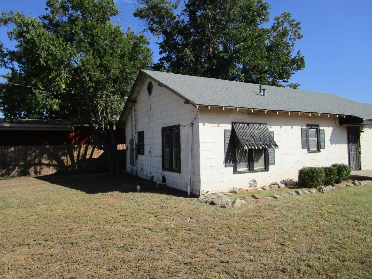 402 N 3rd Street Crowell TX 79227