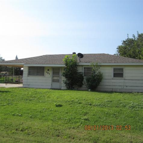 701 NE 2nd Knox City TX 79529