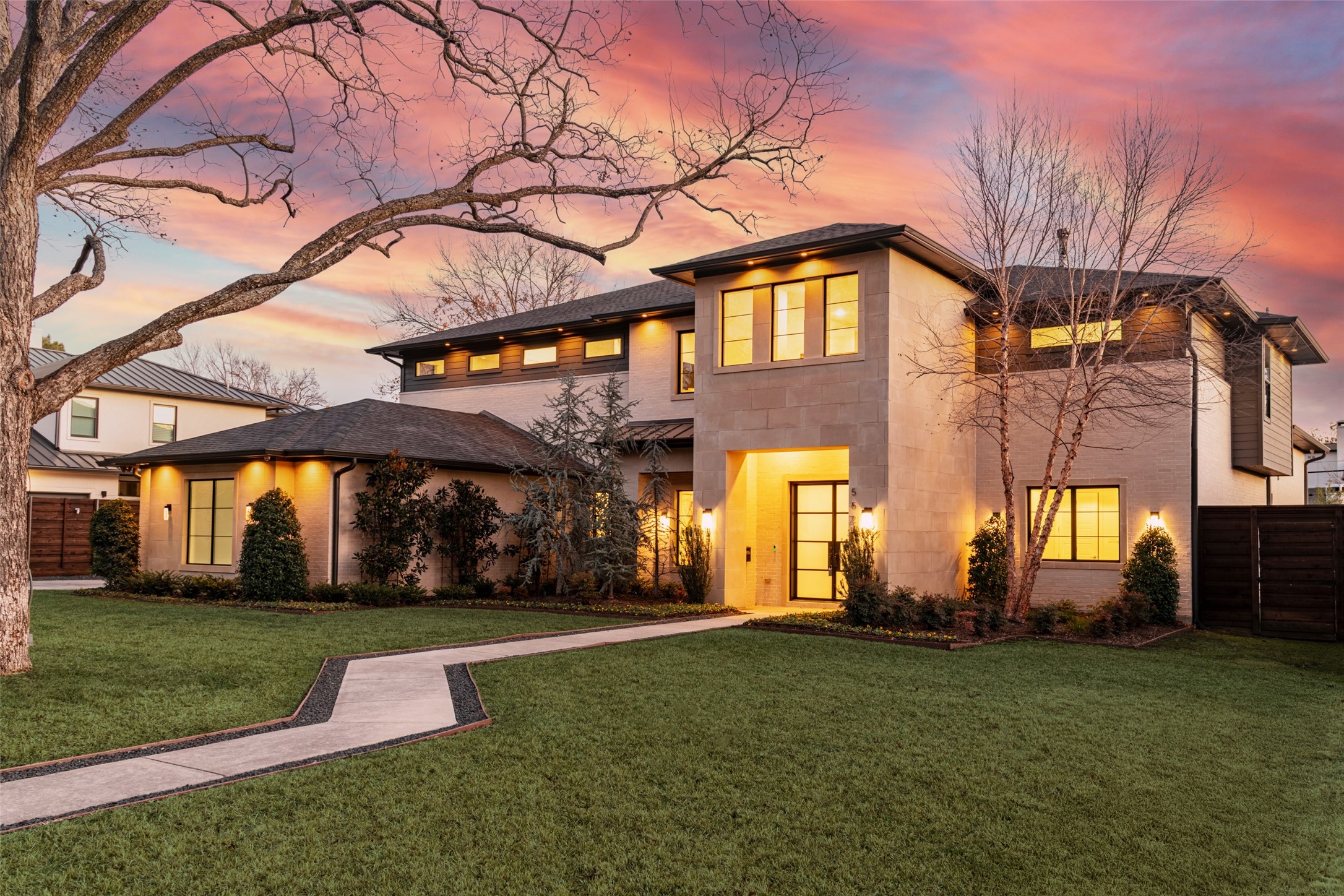 5526 Del Roy Drive Dallas TX 75230