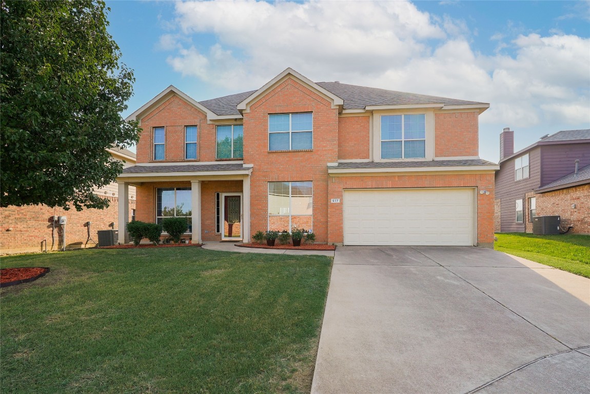 617 Roundrock Lane Fort Worth TX 76140