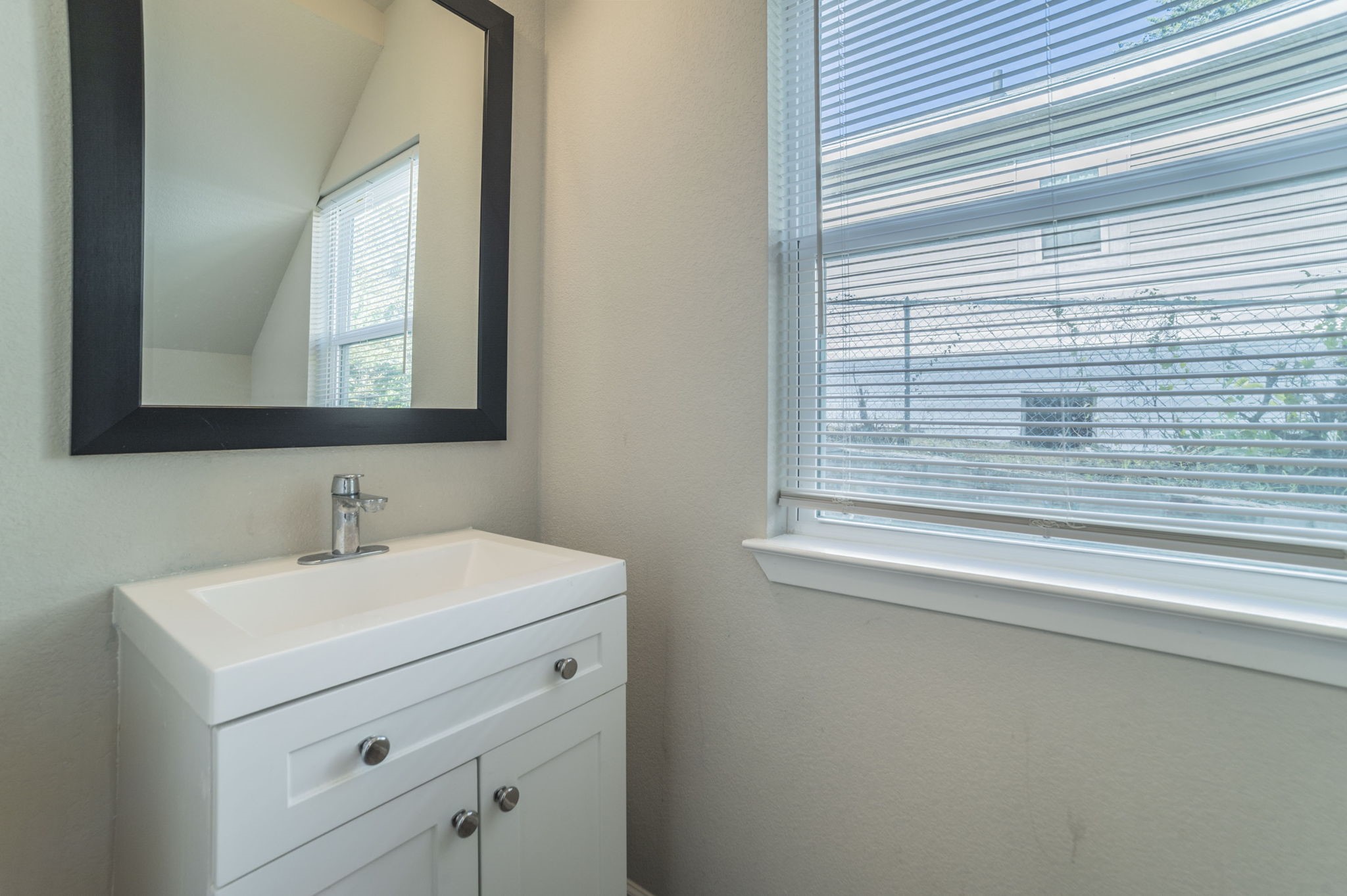 2407 Lee Avenue Fort Worth TX 76164