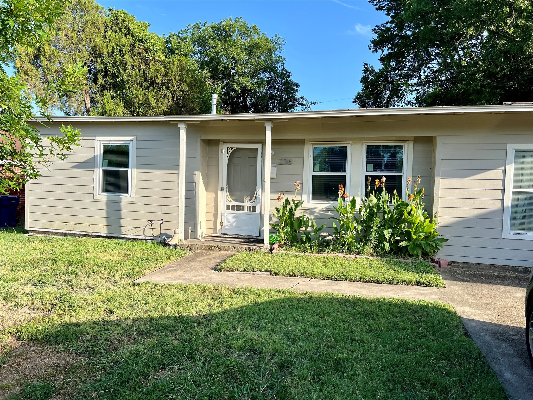 236 E Marguerita Drive Garland TX 75040