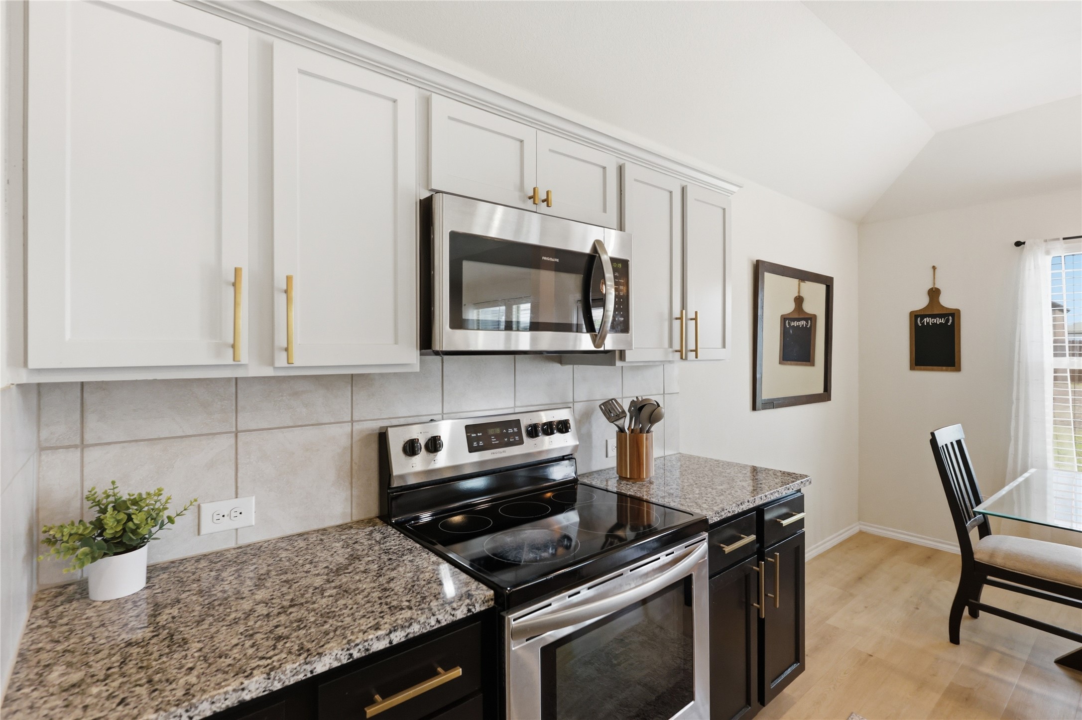 945 Alton Drive Aubrey TX 76227