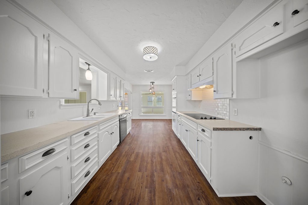 203 Oak Forest Trail Euless TX 76039