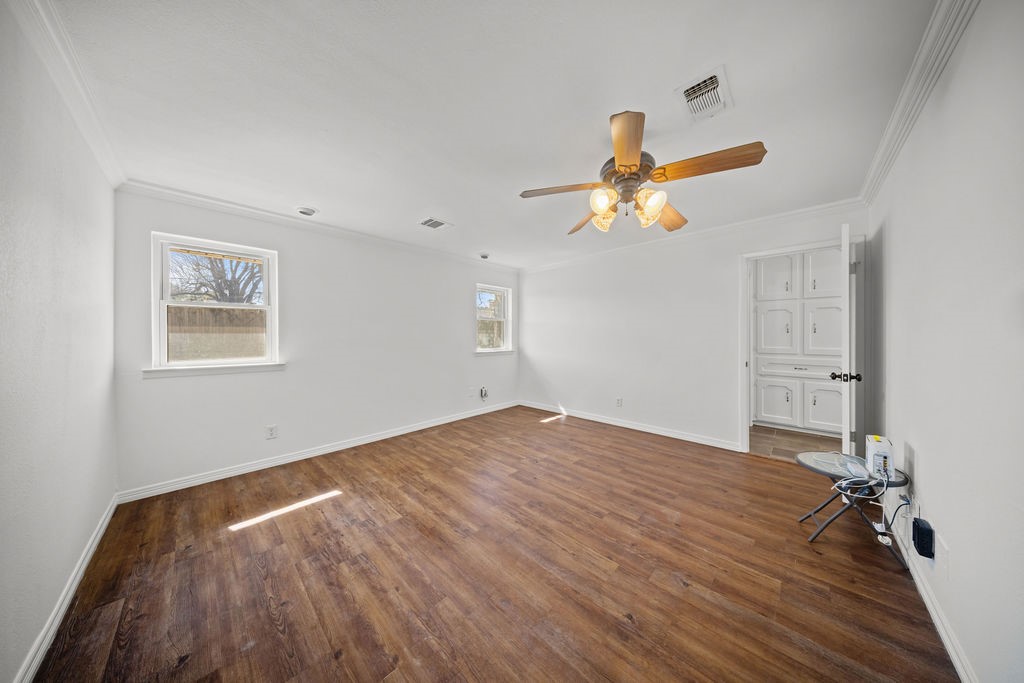 203 Oak Forest Trail Euless TX 76039