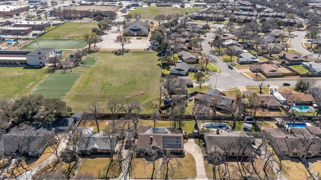 203 Oak Forest Trail Euless TX 76039