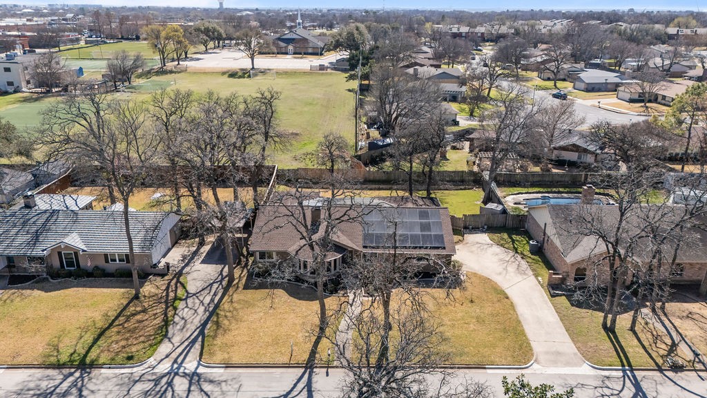 203 Oak Forest Trail Euless TX 76039