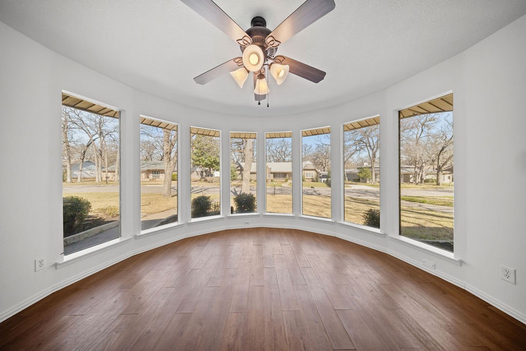 203 Oak Forest Trail Euless TX 76039