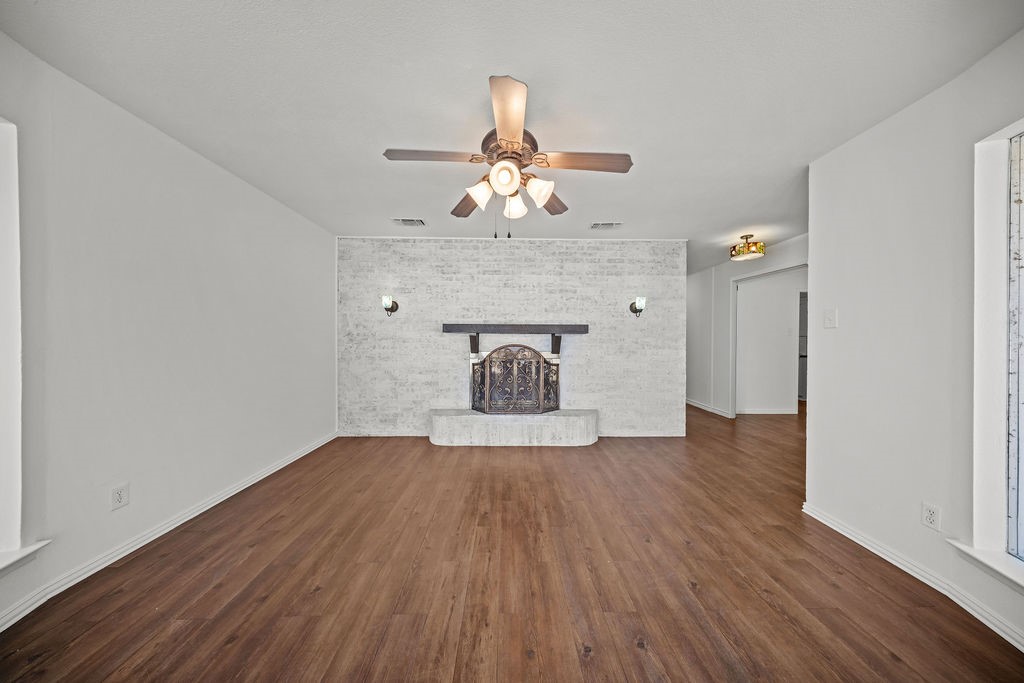203 Oak Forest Trail Euless TX 76039