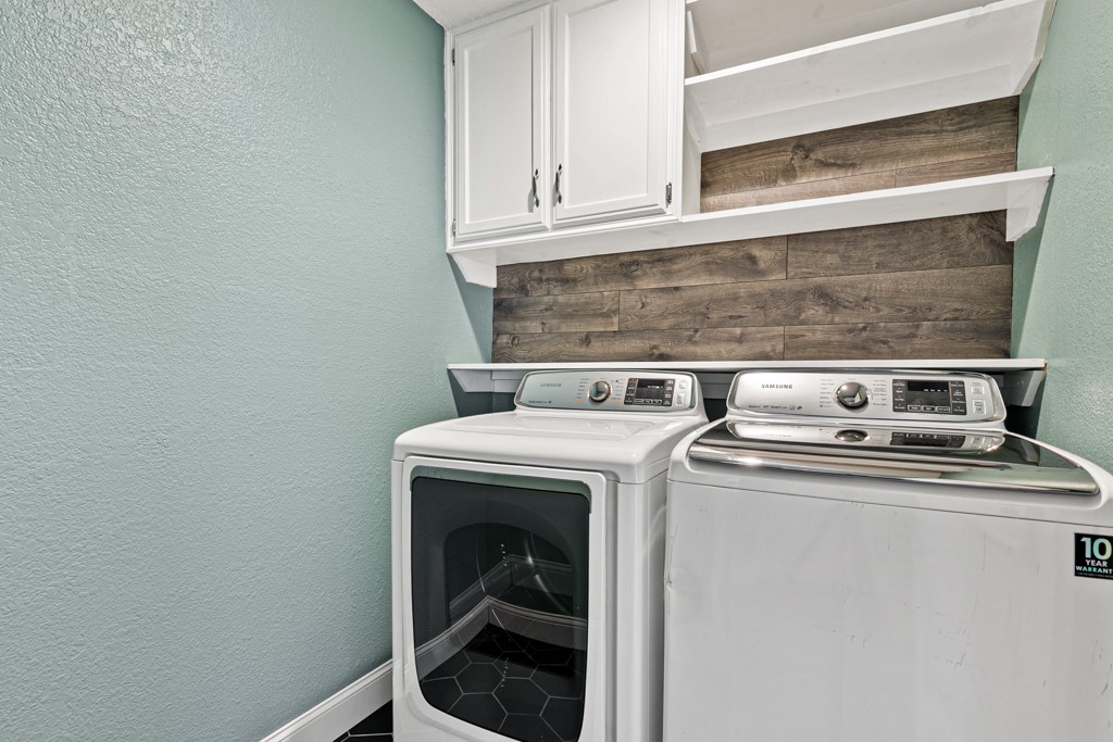 2010 Heatherbrook Drive Grapevine TX 76051