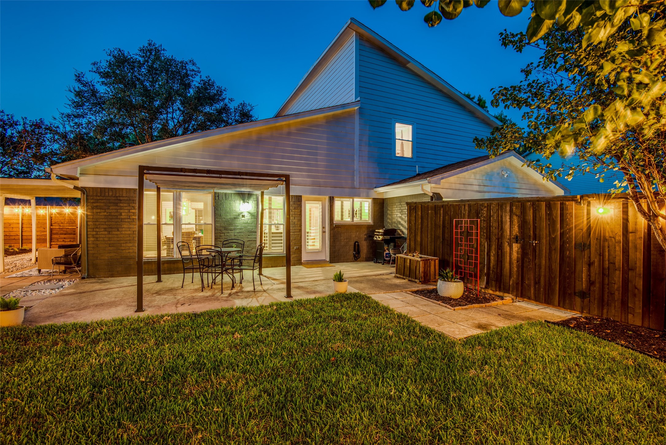 2010 Heatherbrook Drive Grapevine TX 76051