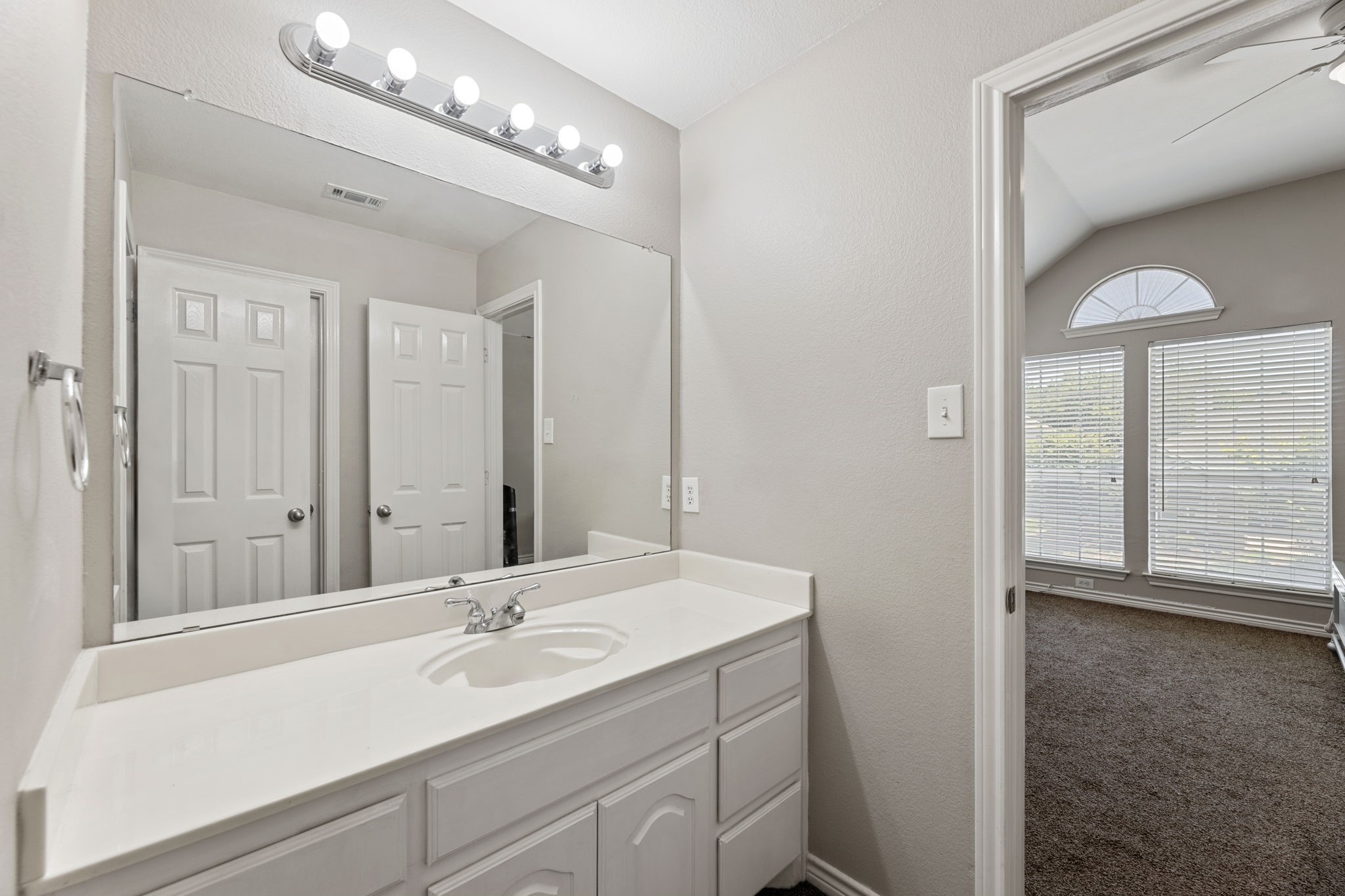 7724 Brook Meadow Lane Fort Worth TX 76133