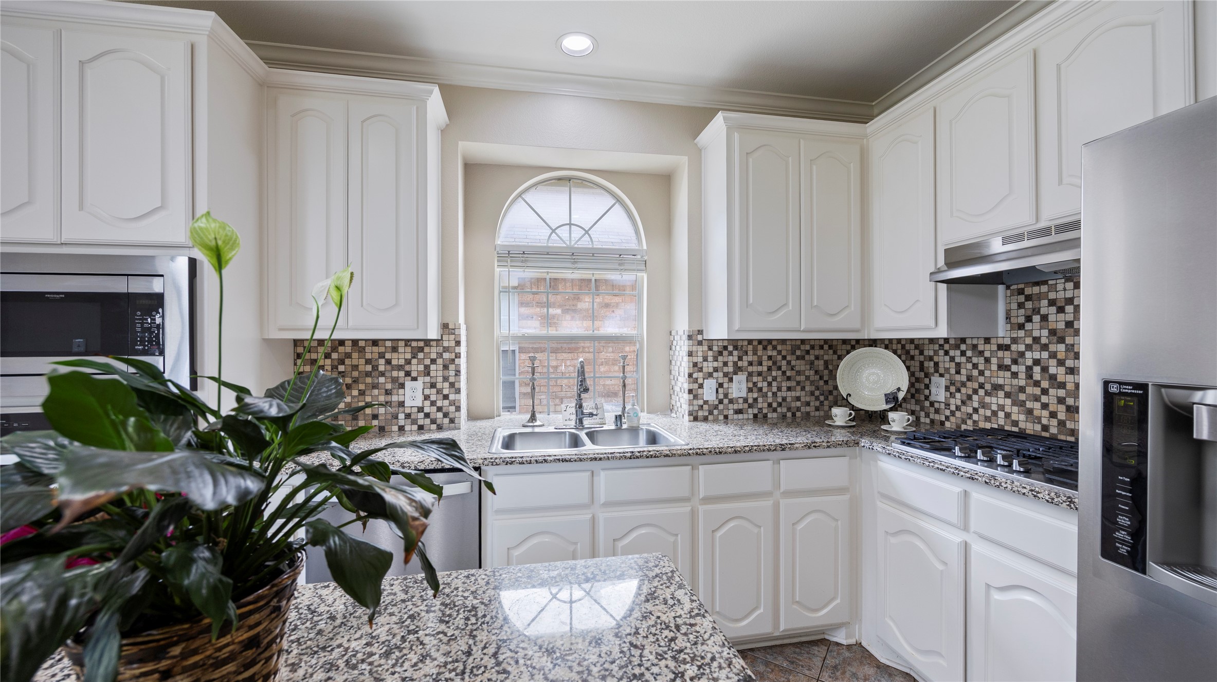 7724 Brook Meadow Lane Fort Worth TX 76133