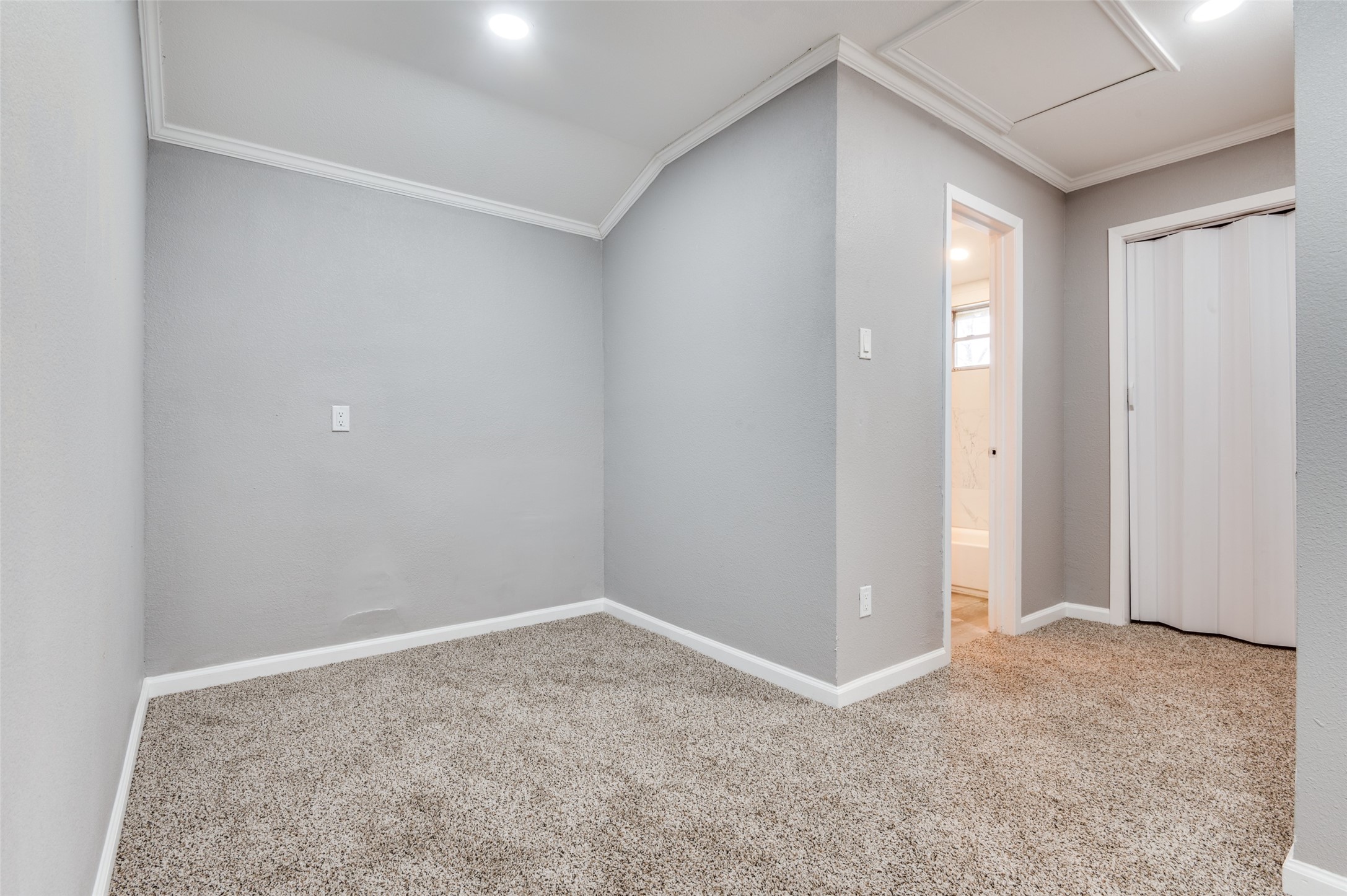 421 W 8th Street Lancaster TX 75146