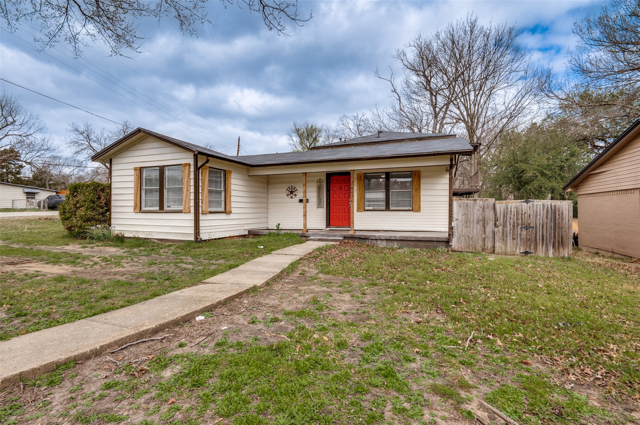 421 W 8th Street Lancaster TX 75146