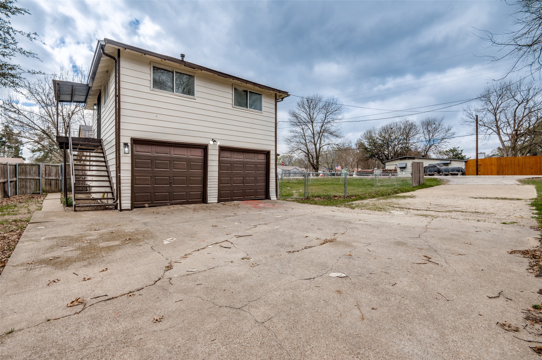 421 W 8th Street Lancaster TX 75146