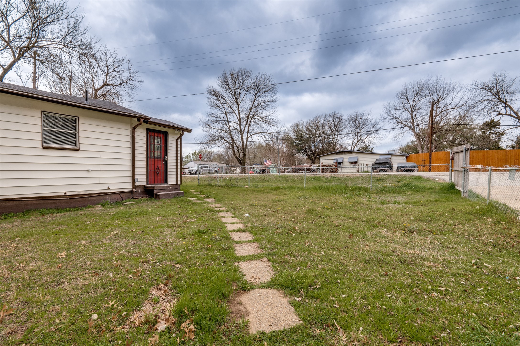 421 W 8th Street Lancaster TX 75146