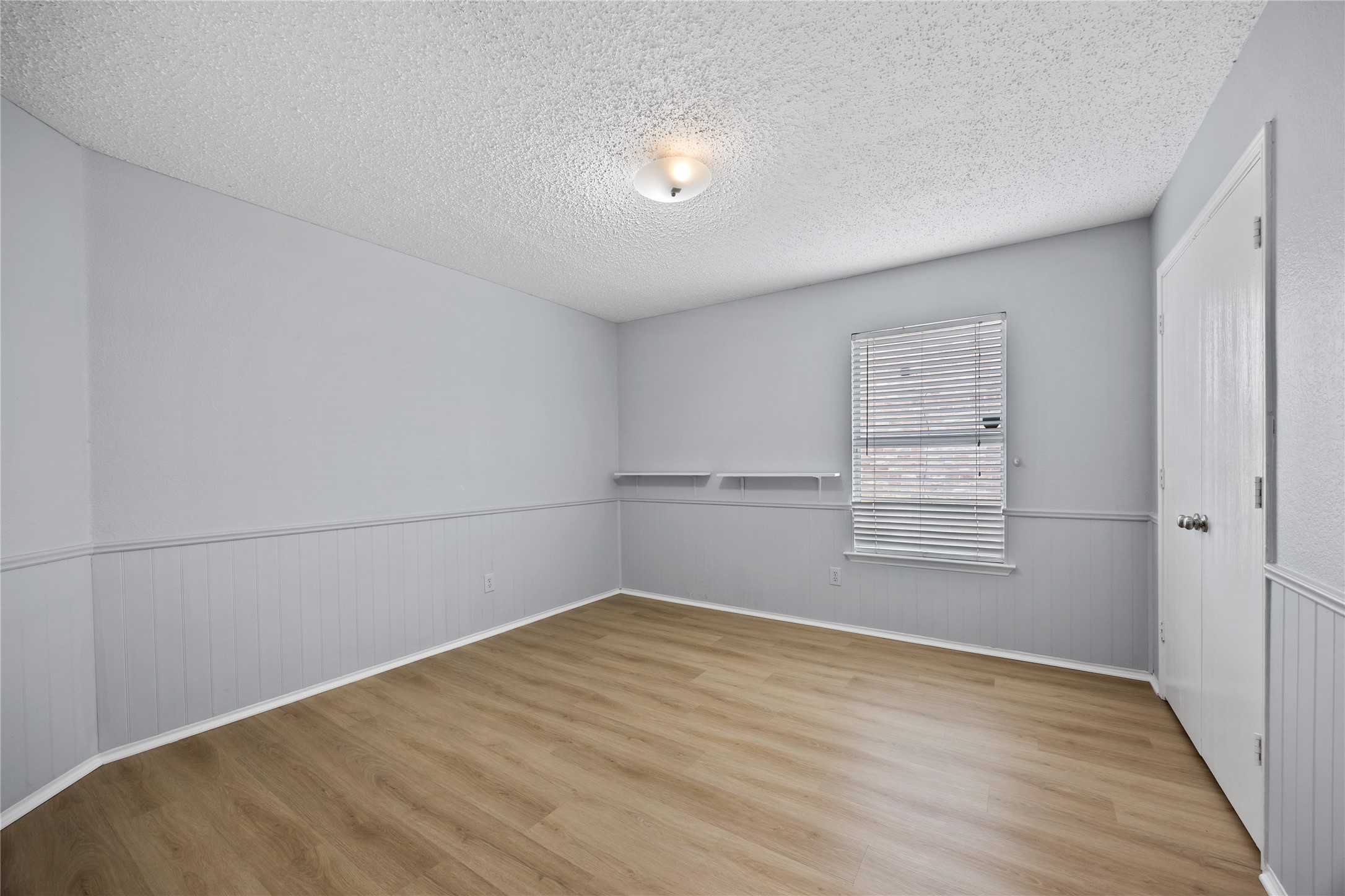 1133 Seneca Drive Arlington TX 76017