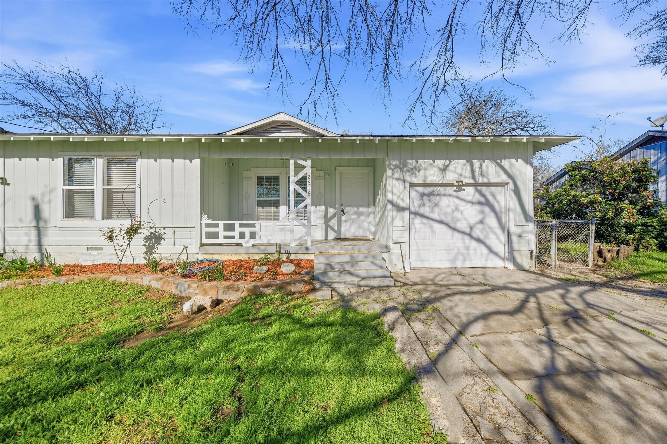 2616 Putnam Street Fort Worth TX 76112