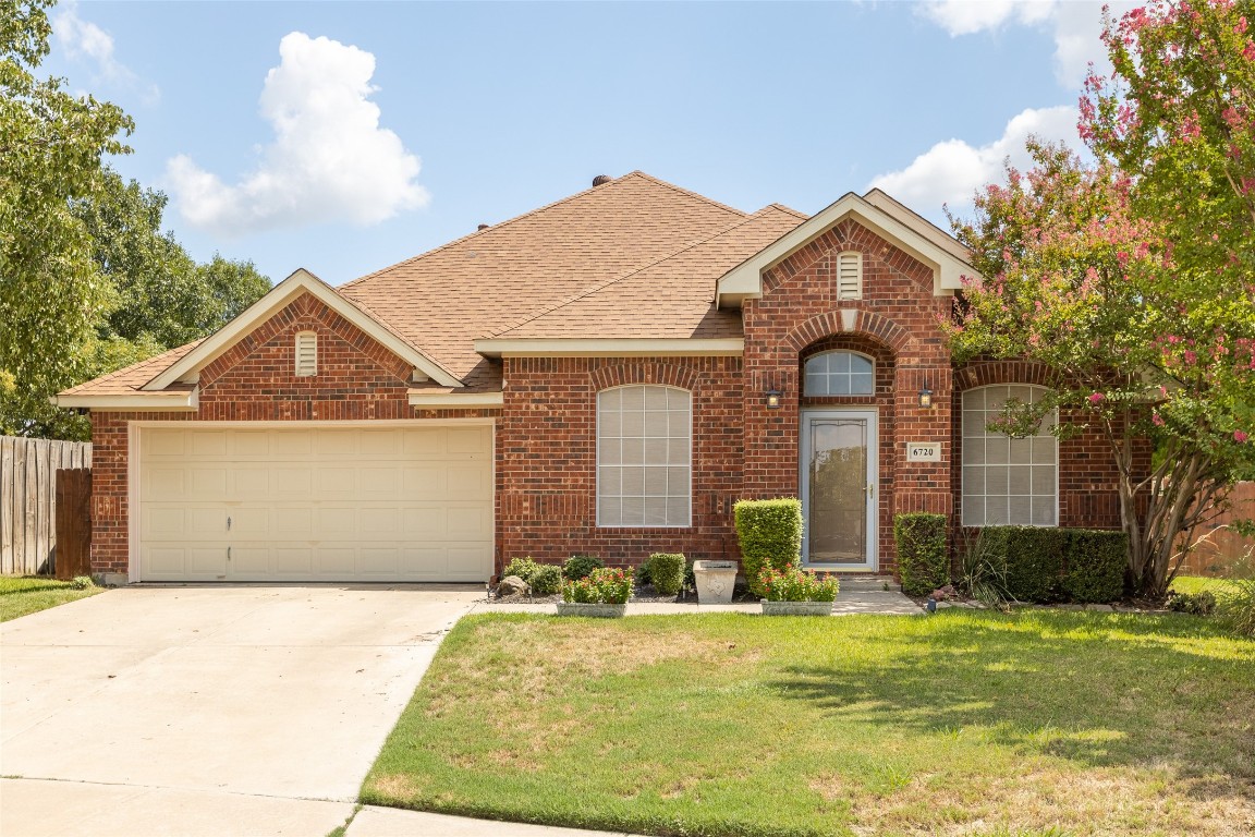 6720 Armstrong Court Fort Worth TX 76137