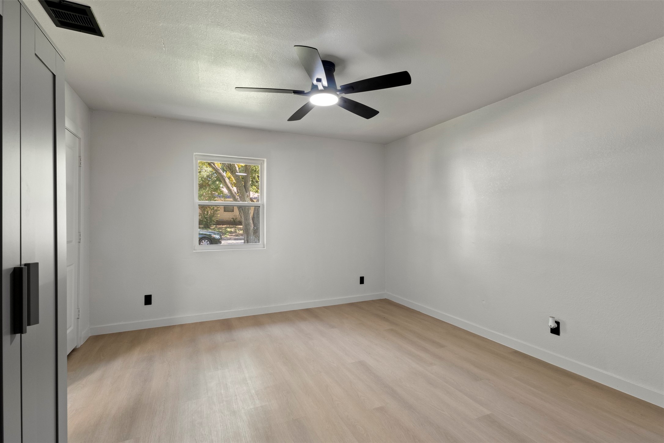 2305 Fenestra Drive Dallas TX 75228