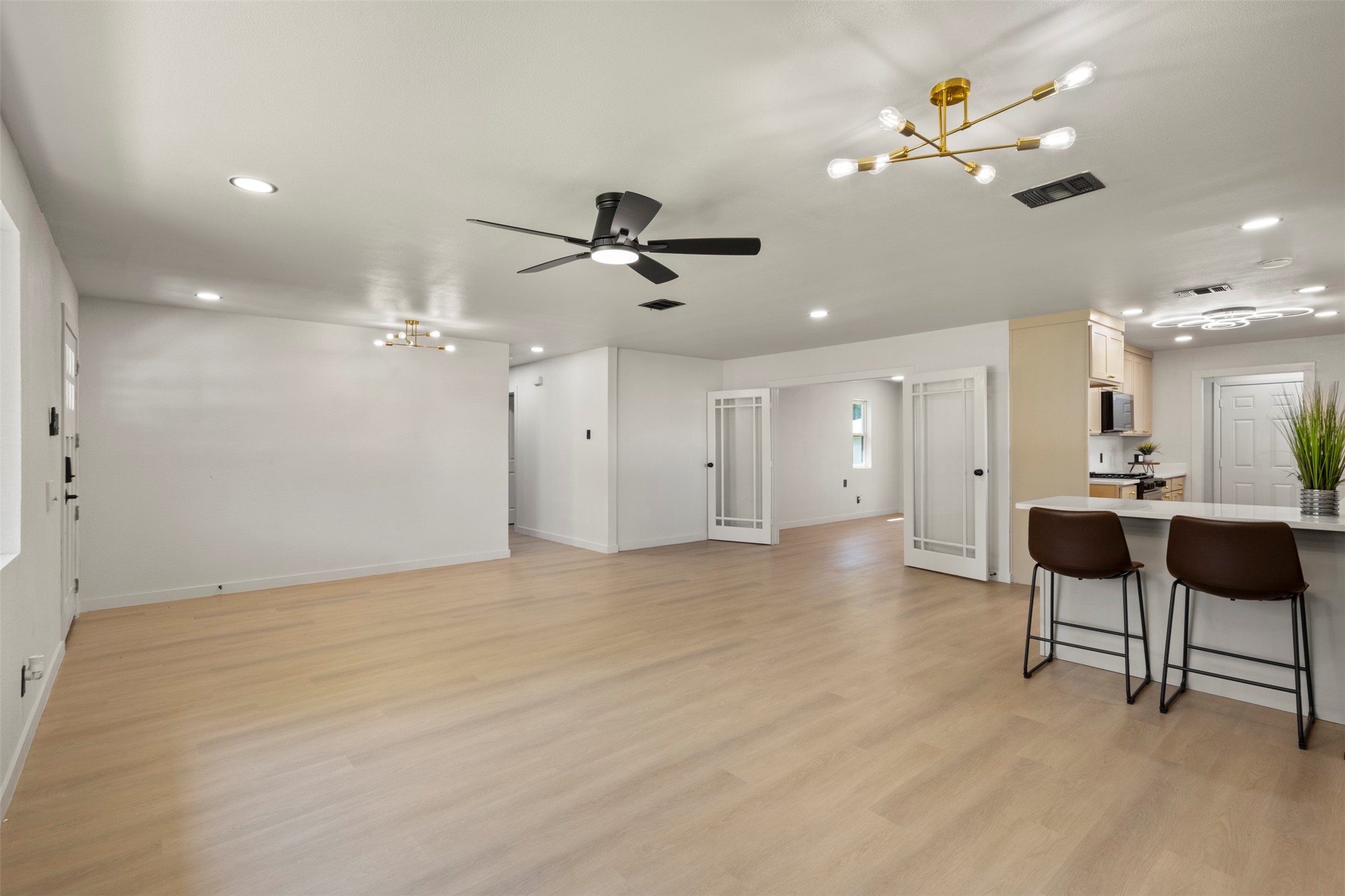2305 Fenestra Drive Dallas TX 75228