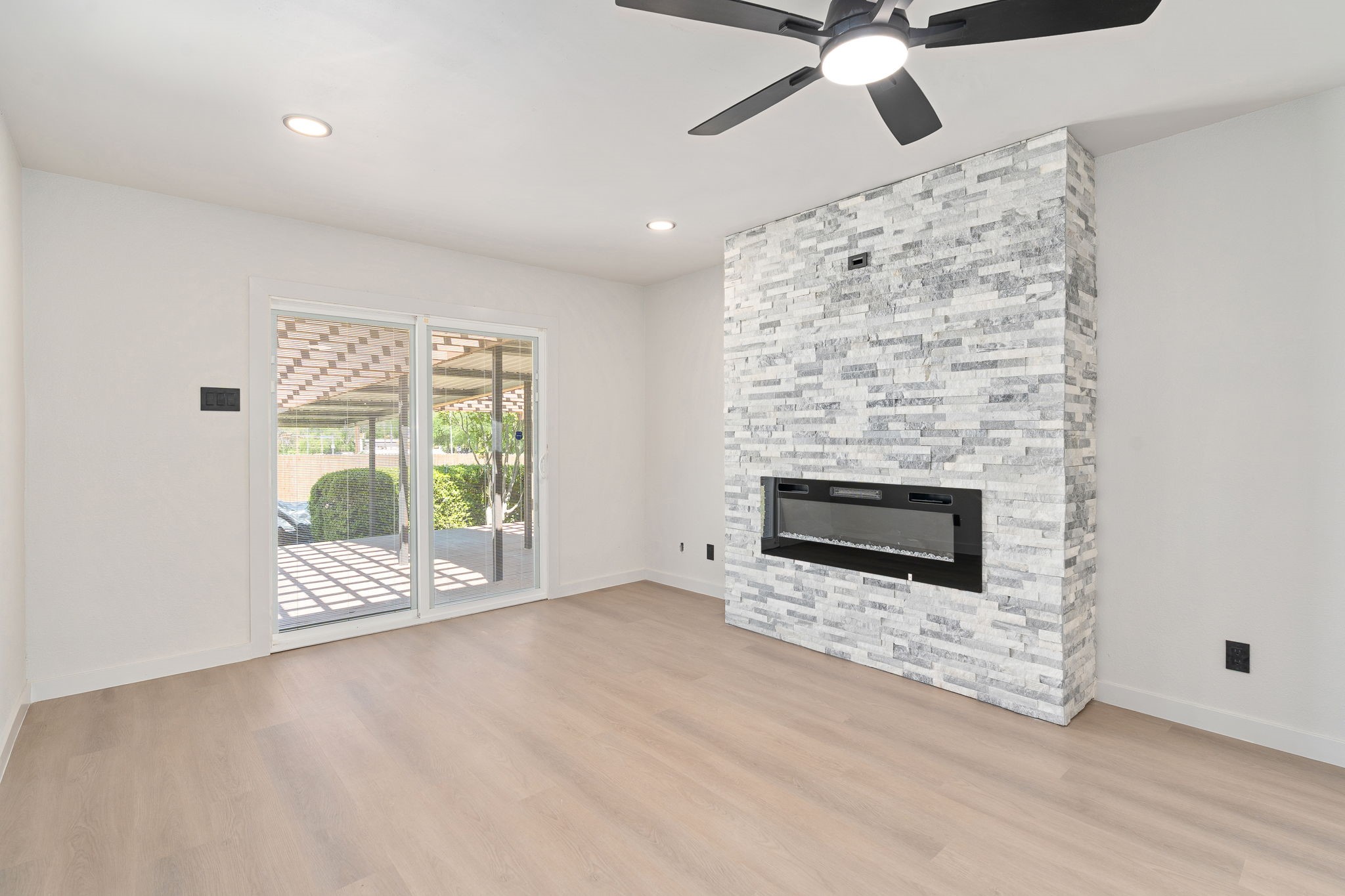 2305 Fenestra Drive Dallas TX 75228