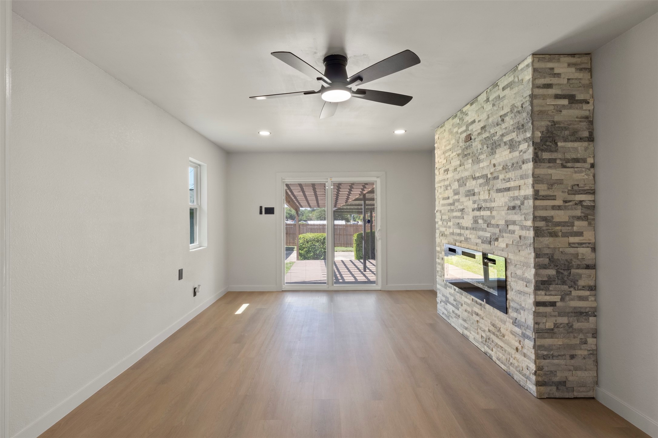 2305 Fenestra Drive Dallas TX 75228